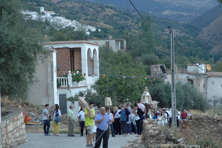 En otros tiempos este tranquilo y recóndito pueblecito de alta montaña de la Alpujarra llegó a tener más de medio millar de almas