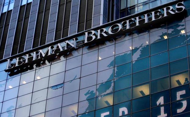 Imangen de la fachada de Lehman Brothers tomada el día de su quiebra.
