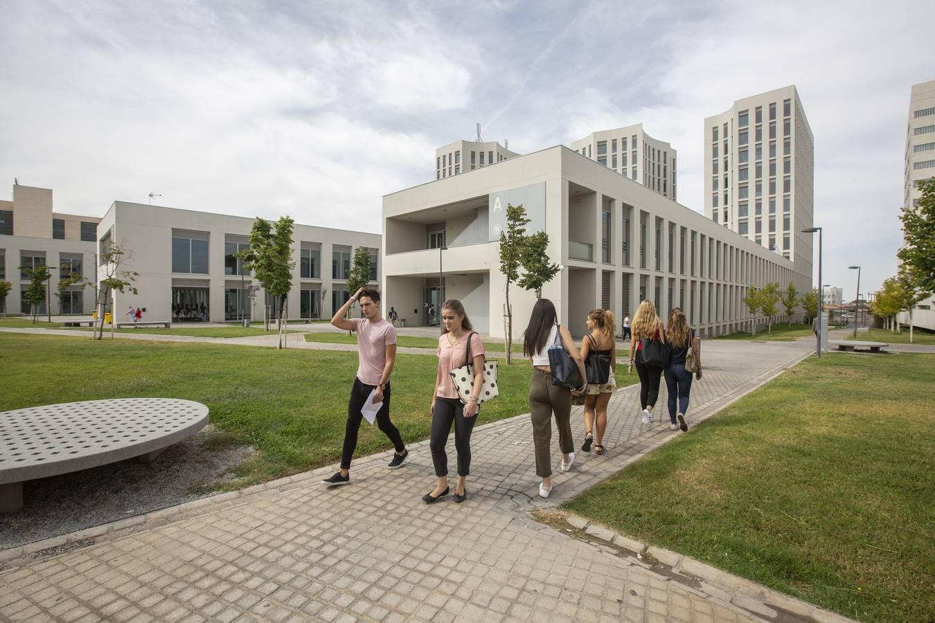 La Universidad de Granada recibe a más de 8.000 nuevos alumnos