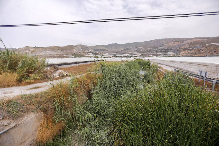 Los pueblos reclaman el mantenimiento de sus cauces y advierten del peligro que se corre al tenerlos sucios