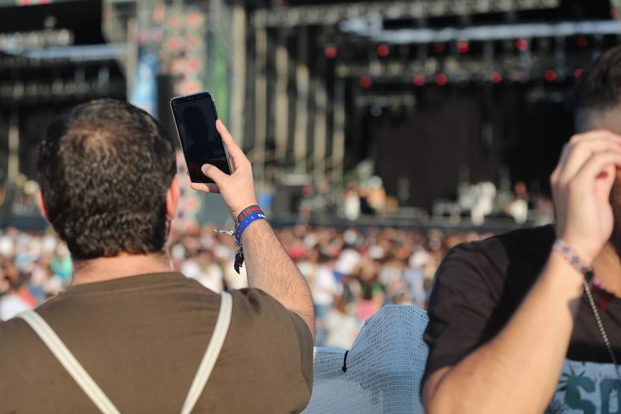 La primera jornada, con conciertos repartidos por toda la ciudad, inundó Granada de música