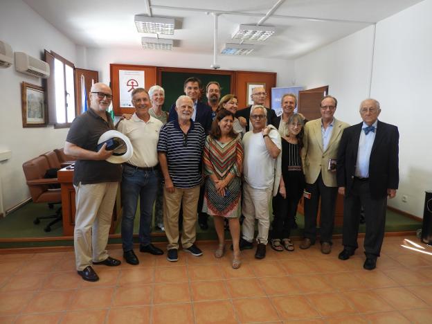 Los ponentes fueron recibidos ayer por la alcaldesa de Mojácar, Rosa María Cano, en el salón de plenos del Consistorio.