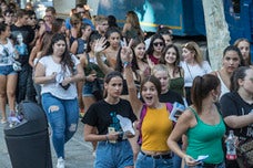 Colas interminables para acceder al concierto del cantante malagueño
