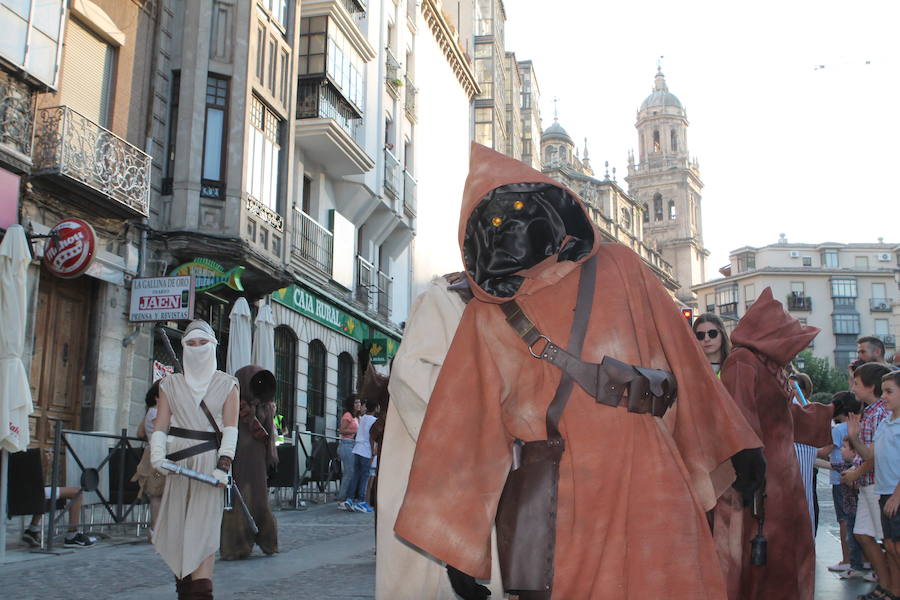 El desfile que entusiasma a niños y adultos