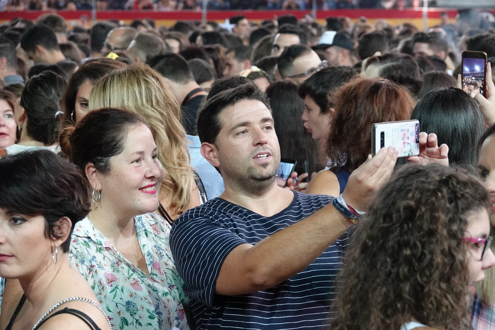 Promento Tour ha sido un éxito a su paso por la ciudad, lleno de nuevo en la Plaza de Toros.