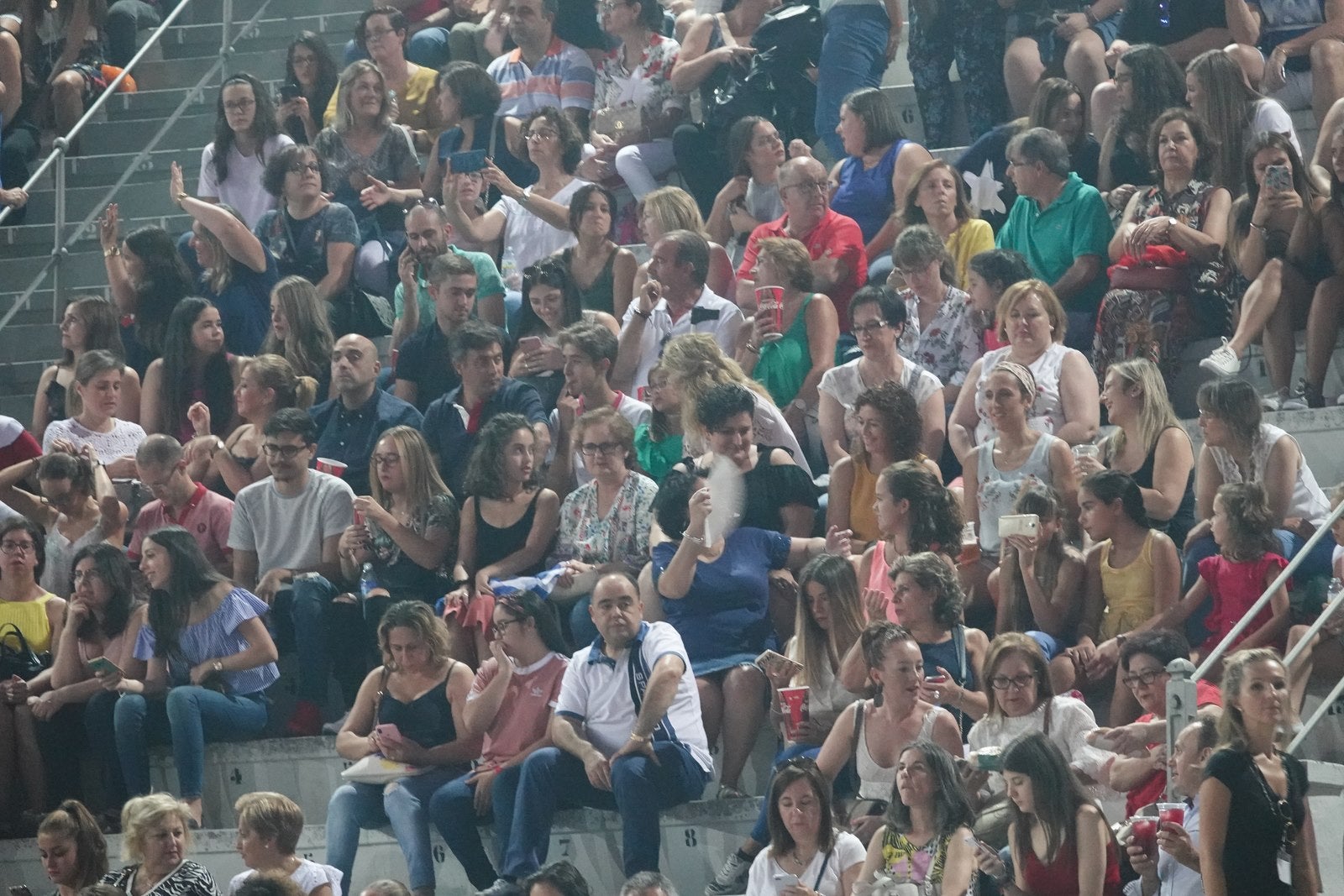 Promento Tour ha sido un éxito a su paso por la ciudad, lleno de nuevo en la Plaza de Toros.