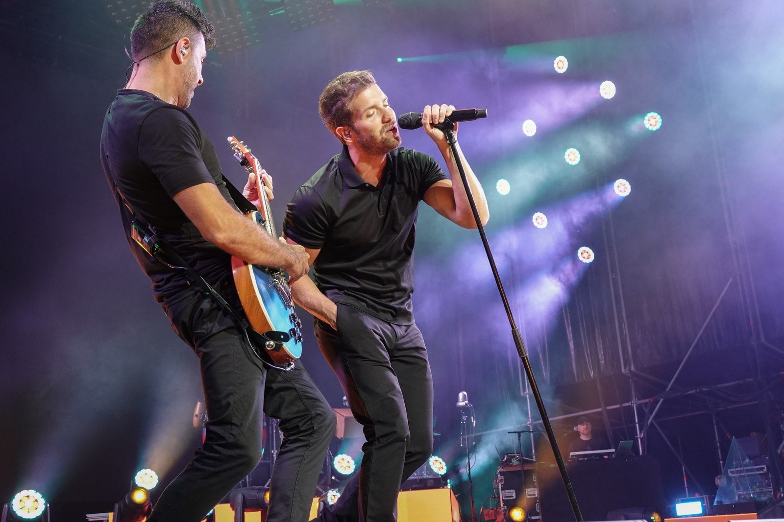 Promento Tour ha sido un éxito a su paso por la ciudad, lleno de nuevo en la Plaza de Toros.
