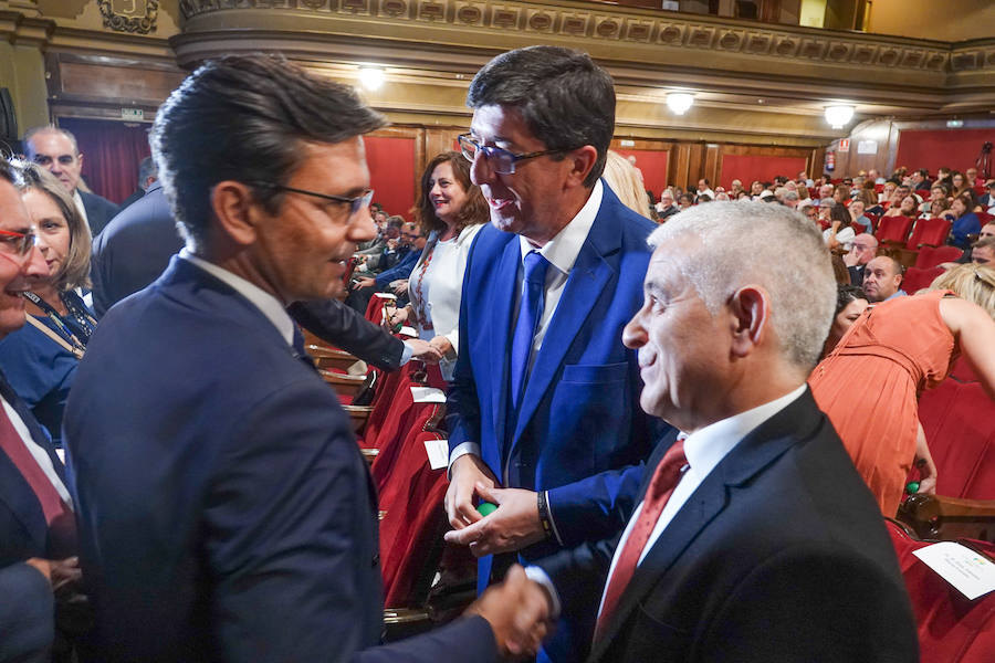 Granada acogió este martes por primera vez la gala de entrega de los Premios Solidarios ONCE, la máxima distinción institucional que otorga la Organización Nacional de Ciegos Españoles en Andalucía a iniciativa de su consejo territorial