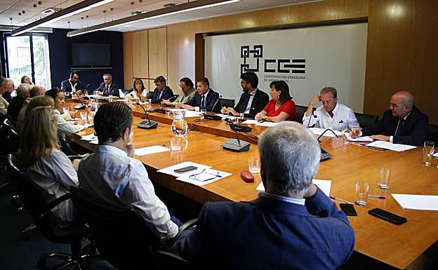 La patronal granadina apoya la candidatura de Garamendi para presidir la CEOE