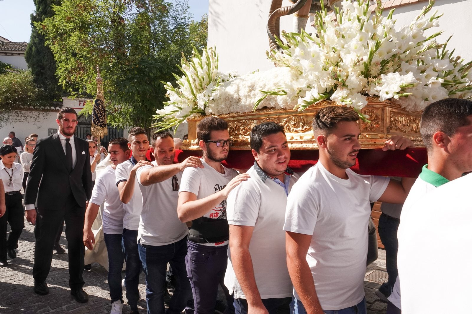 Romería desde la Iglesia del Salvador hacia el Cerro de San Miguel