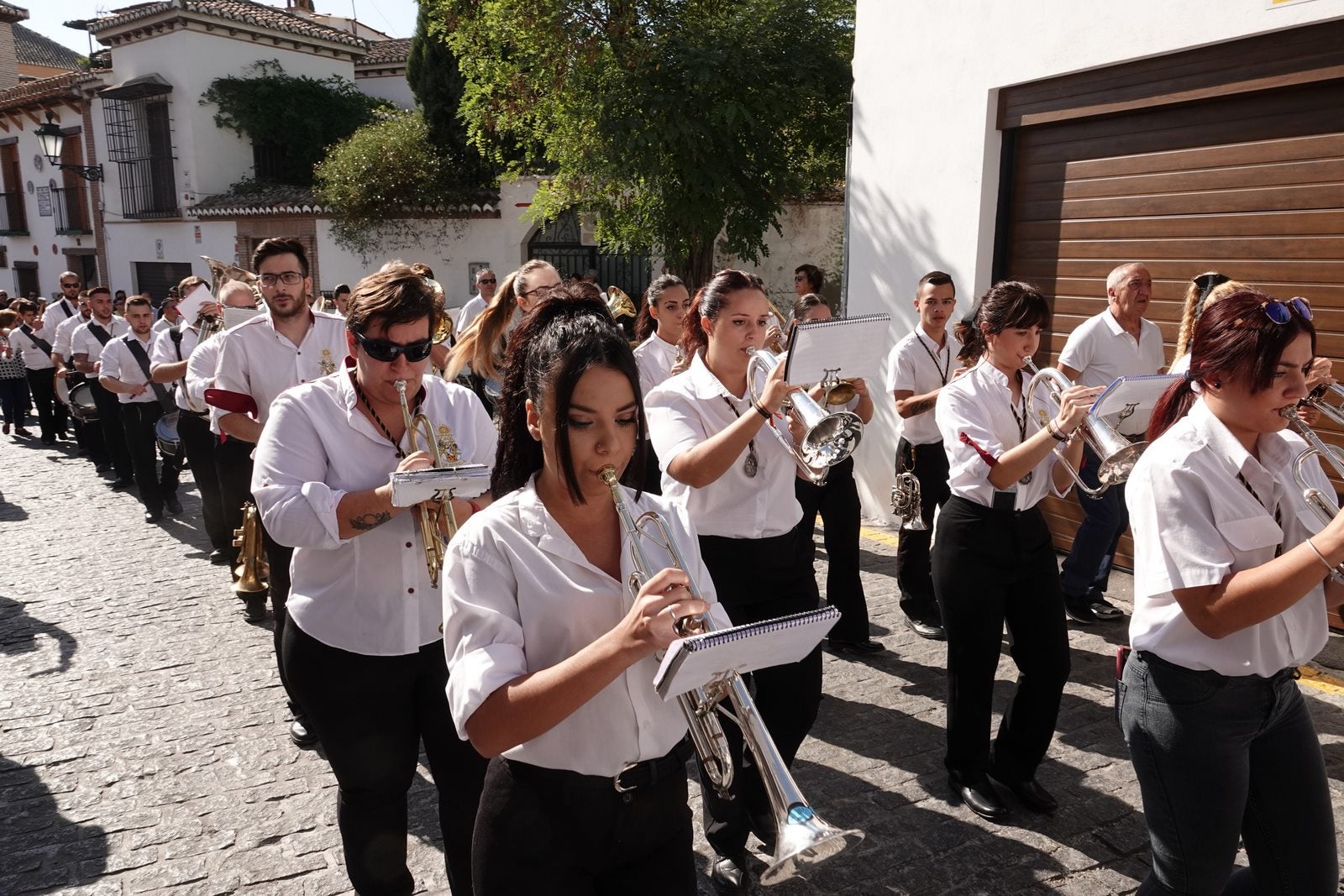 Romería desde la Iglesia del Salvador hacia el Cerro de San Miguel