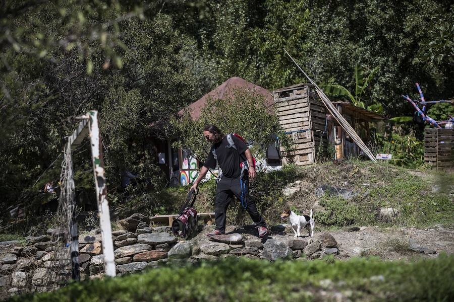 La Policía Local de Órgiva retira con grúa más de veinte vehículos con un preaviso de 24 horas