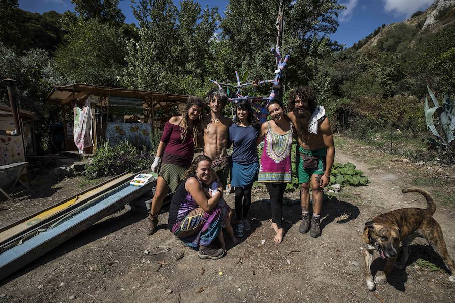 La Policía Local de Órgiva retira con grúa más de veinte vehículos con un preaviso de 24 horas