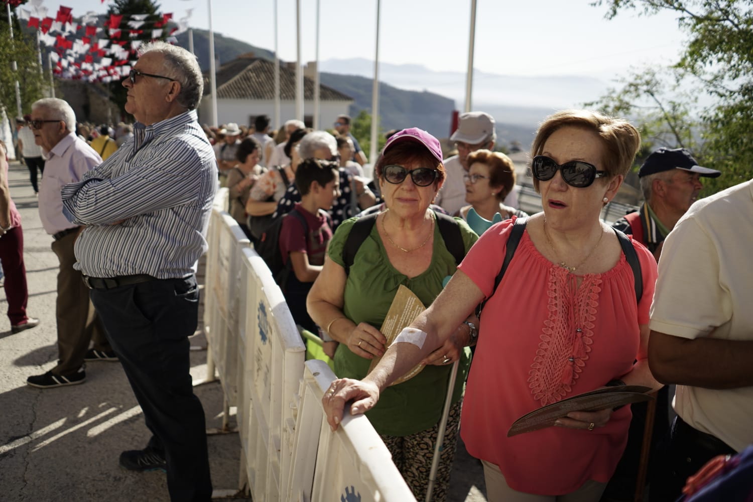 Miles de personas se acercan a este municipio para cumplir con una de las tradiciones más arraigadas en Granada
