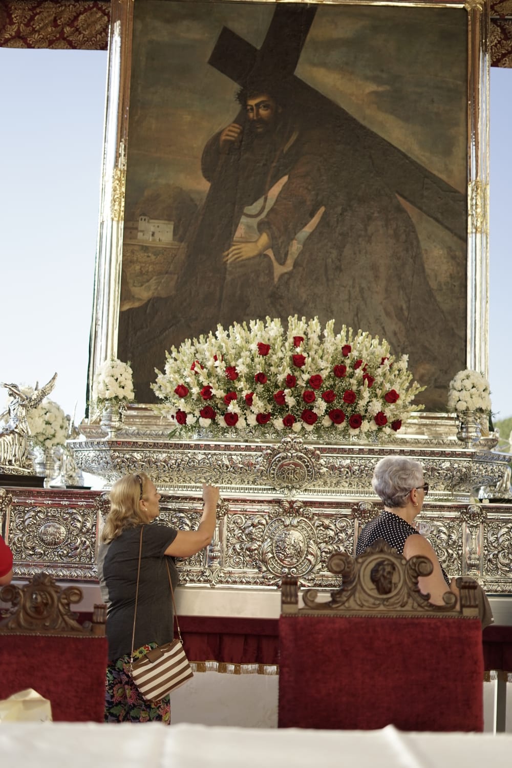 Miles de personas se acercan a este municipio para cumplir con una de las tradiciones más arraigadas en Granada