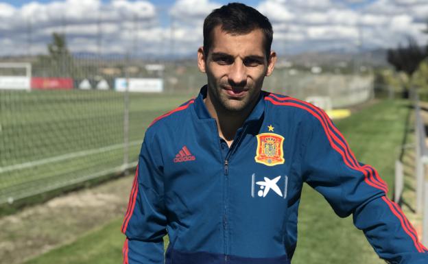 Jonny Otto en la Ciudad del Fútbol de Las Rozas