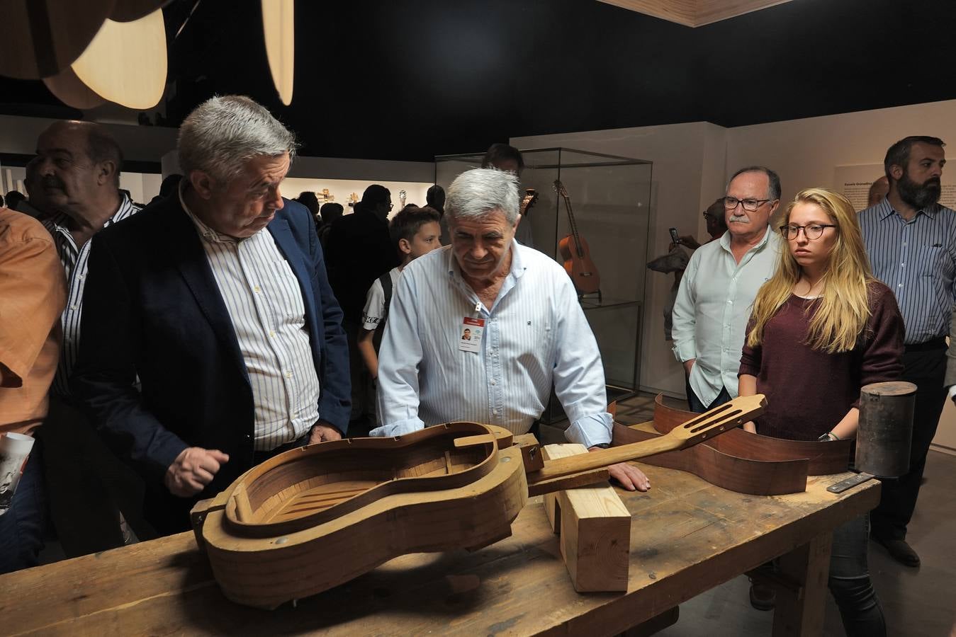 La muestra, inaugurada ayer, supone un acercamiento a la música en su conjunto, desde la raíz del sonido hasta las diversas formas en las que el ser humano lo ha desarrollado y la trama de sensaciones que provoca en él cuando alcanza el oído
