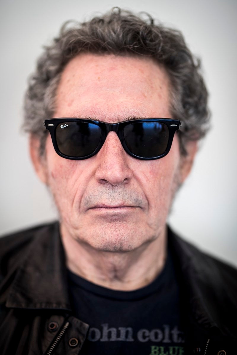 Interpretará grandes clásicos de toda su carrera como 'Bienvenidos', 'Santa Lucía' o 'Rock de una noche de verano', acompañado de su banda, los Black Betty Boys, y una orquesta sinfónica dirigida por Carlos Checa