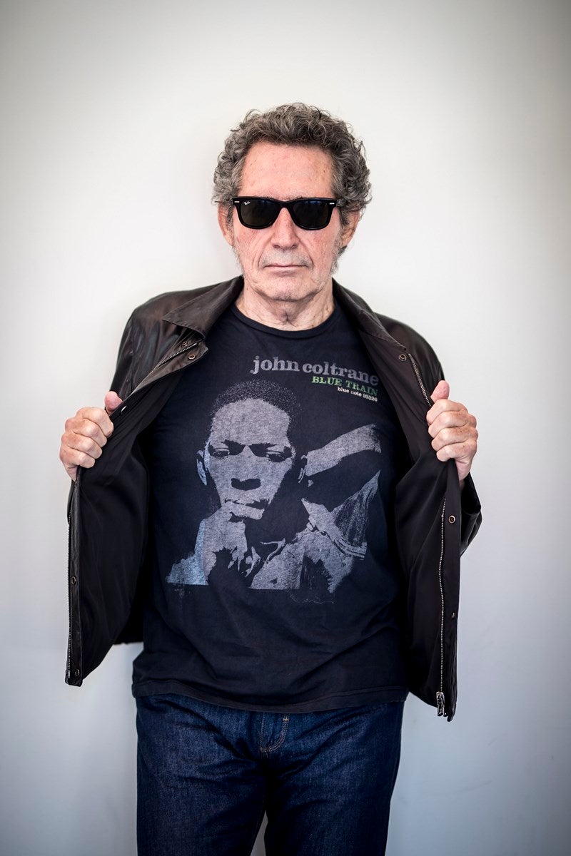 Interpretará grandes clásicos de toda su carrera como 'Bienvenidos', 'Santa Lucía' o 'Rock de una noche de verano', acompañado de su banda, los Black Betty Boys, y una orquesta sinfónica dirigida por Carlos Checa