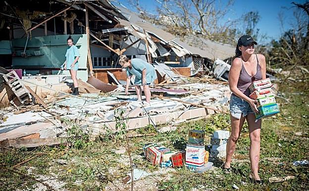 Florida inicia la recuperación tras el pavoroso paso del destructor Michael