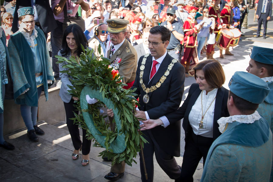 Ambiente de fiesta en las calles de la capital 