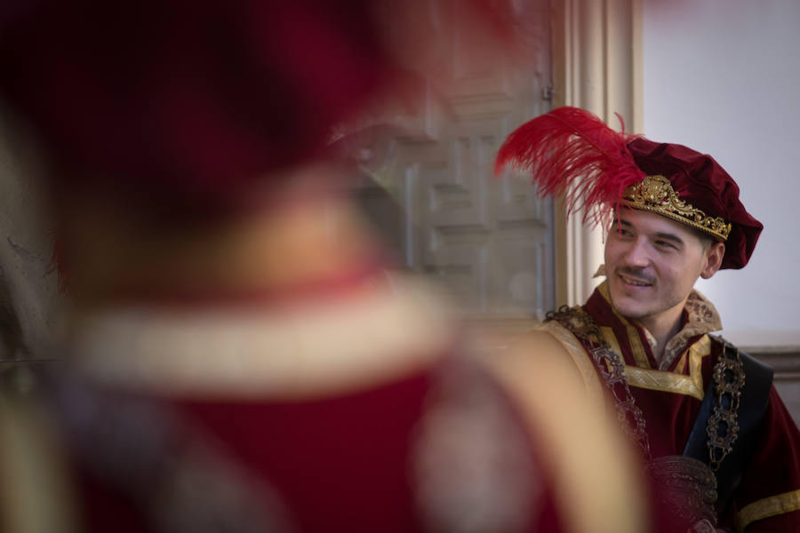 Ambiente de fiesta en las calles de la capital 