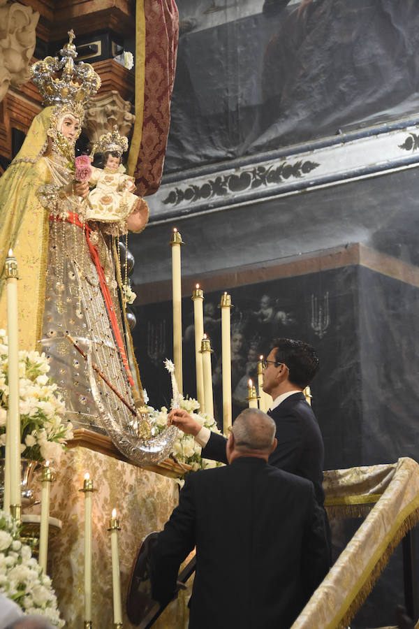 Lleno de público el recorrido de la procesión que ha discurrido por Ancha de Santo Domingo hasta desembocar en calle Jesús y María y San Matías