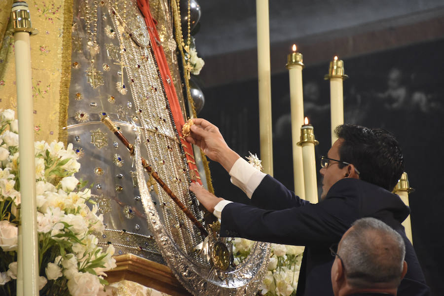 Lleno de público el recorrido de la procesión que ha discurrido por Ancha de Santo Domingo hasta desembocar en calle Jesús y María y San Matías