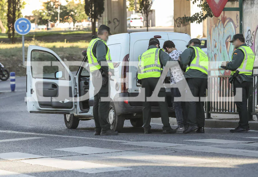 El arresto se ha llevado a cabo en una rotonda próxima al Serrallo tras una búsqueda de cinco horas