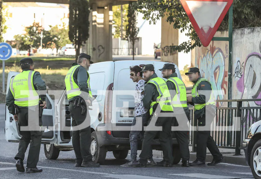 El arresto se ha llevado a cabo en una rotonda próxima al Serrallo tras una búsqueda de cinco horas