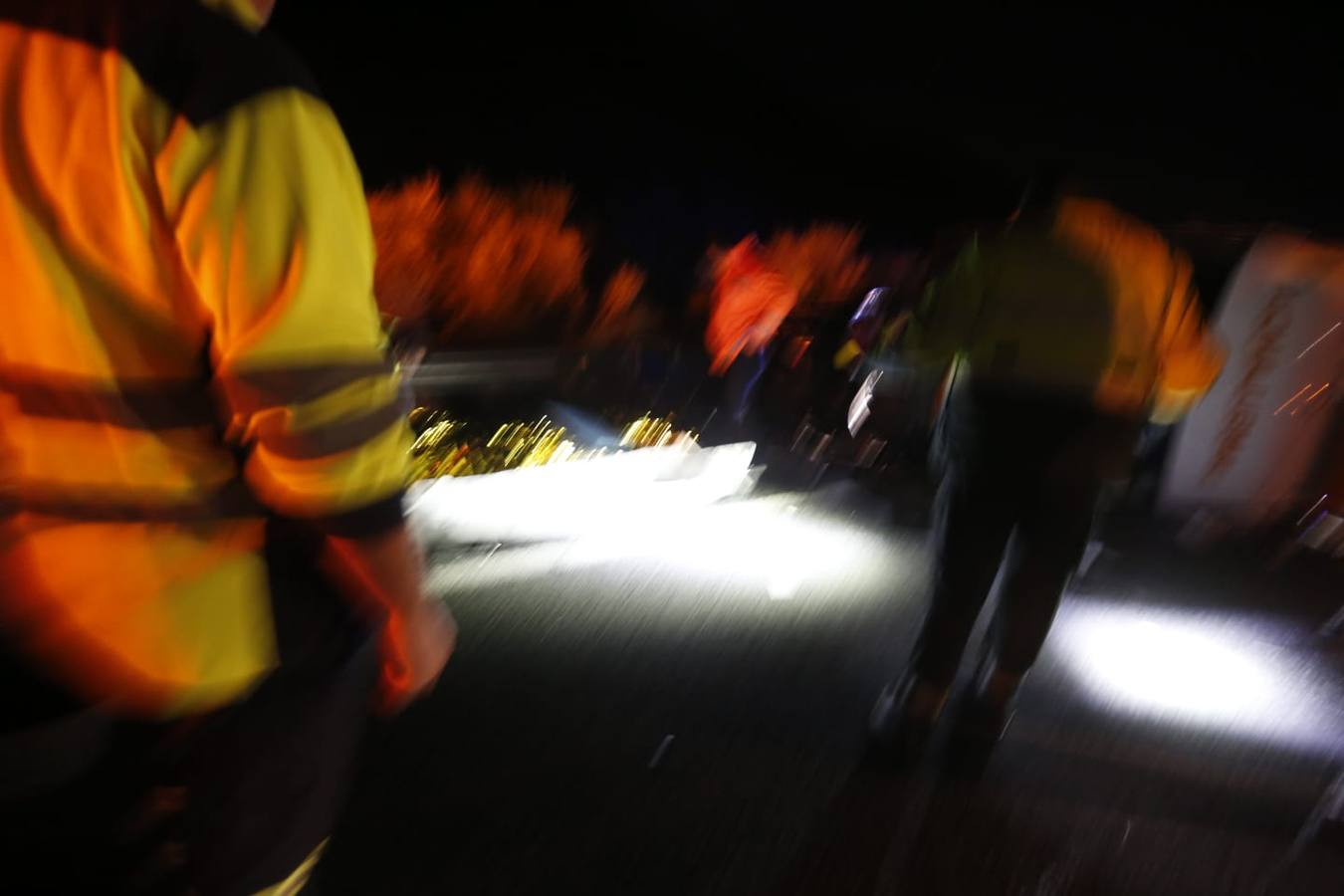 Fotos: Un fallecido en un grave accidente en la A-92 entre un turismo y una ambulancia