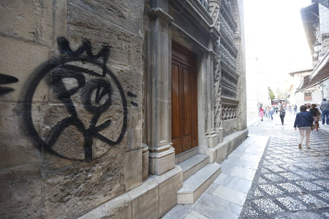 Este es el aspecto que presentaba la fachada del monumento.