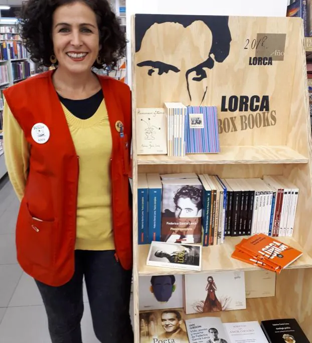 Las librerías de Granada incorporan el 'Box Lorca' en el 120 aniversario del poeta