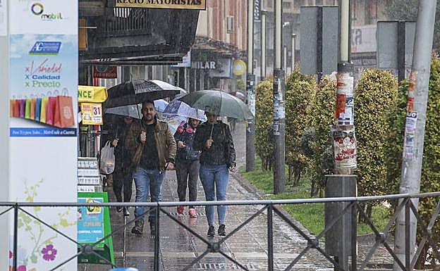 Lluvia sobre Motril, en una imagen de archivo.