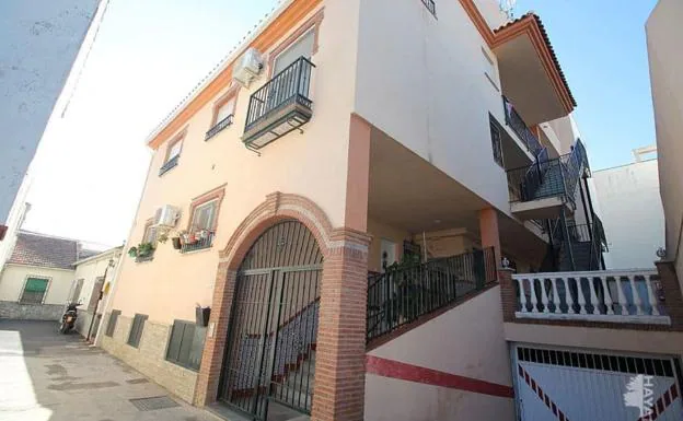 Mount Bank fe Subrayar Bankia pone a la venta 135 casas y pisos por menos de 75.000 euros en  Granada | Ideal
