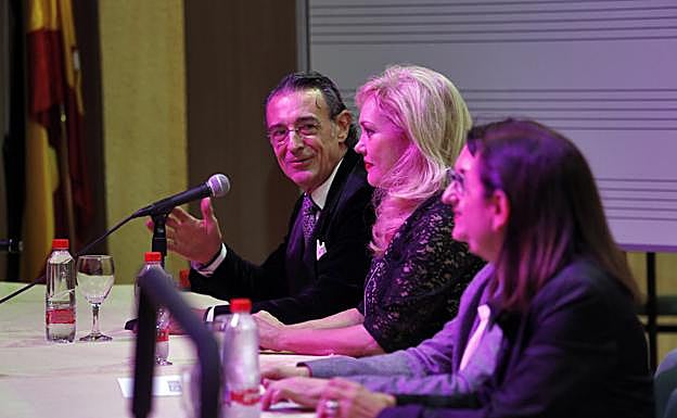 El maestro, durante la lección inaugural del curso académico, en el Auditorio de Conservatorio Superior Victoria Eugenia.
