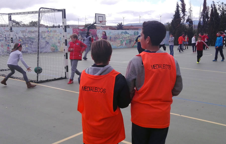 Durante los últimos tres cursos, el centro de educación Infantil y Primaria La Cruz ha convertido a los alumnos en mediadores