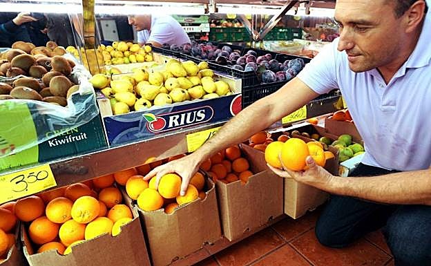 Autonomos: propone endurecer la tarifa plana y obligarlos a cotizar más