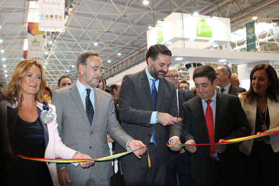 La feria permite conocer la riqueza turística que ofrece la provincia y las singularidades de los municipios, como Rus, Jódar, Castellar, Quesada, Cabra del Santo Cristo, Segura de la Sierra o Porcuna