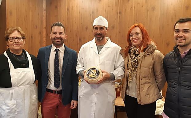 La Quesería Artesanal «Las RRR» ha obtenido una medalla de «súper oro» y otra de bronce.