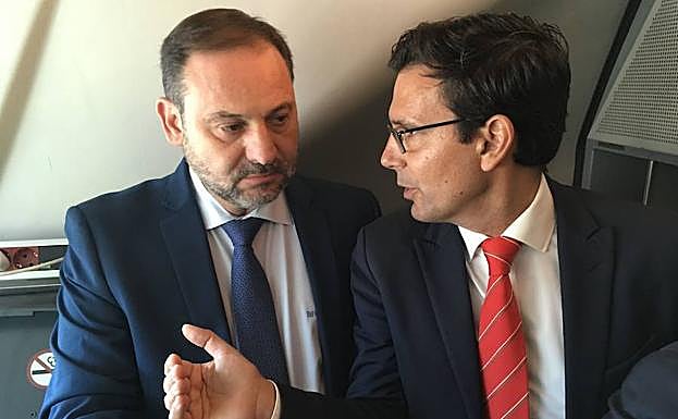 El alcalde de Granada resalta el «cumplimiento» de Fomento con el tren por Moreda y vuelve a pedir la conexión por AVE