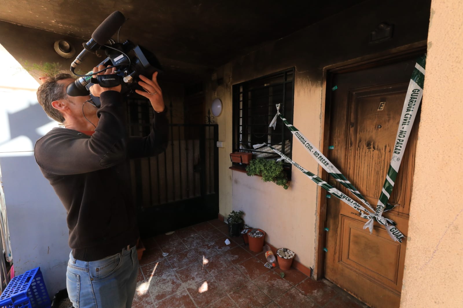 Quince personas han tenido que ser desalojadas mientras los Bomberos intervenían en el inmueble