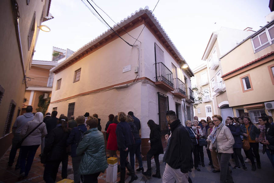 De la mano del historiador Manuel Domínguez, el paseo la ruta organizada por la asociación cultural Masip volvió a ser un éxito