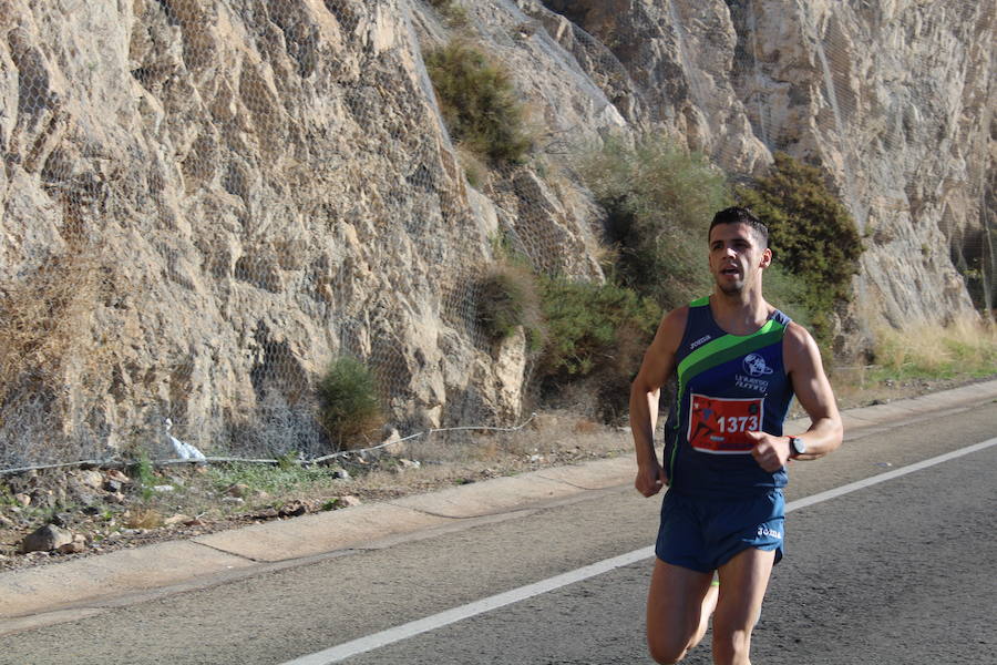 Las altas temperaturas no han impedido que 834 corredores tomen la salida