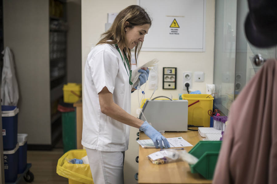 Enrique Francisco Ojea, albaicinero, es el mayor donante de sangre de España y anima a todos a que donen para ayudar a los demás 