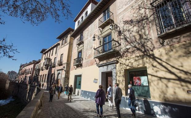 Les piden tres años de cárcel por irregularidades en la venta de un hotel a los pies de la Alhambra