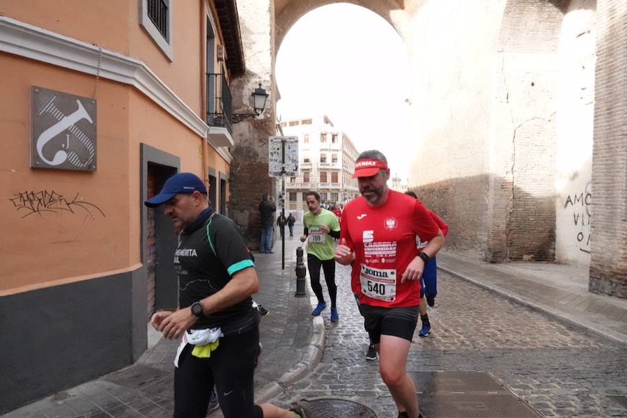 La tímida lluvia con la que se abrió la mañana dejó paso luego a un sol confortable para los más de 1.100 participantes