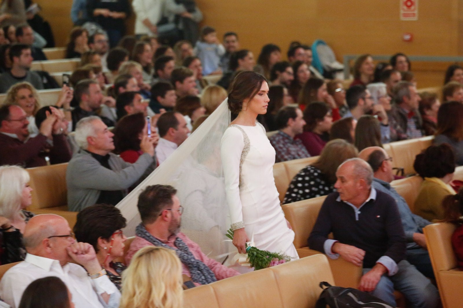 Este fin de semana se celebra Expo Boda, que ayer vivió su gran pasarela de trajes de novia