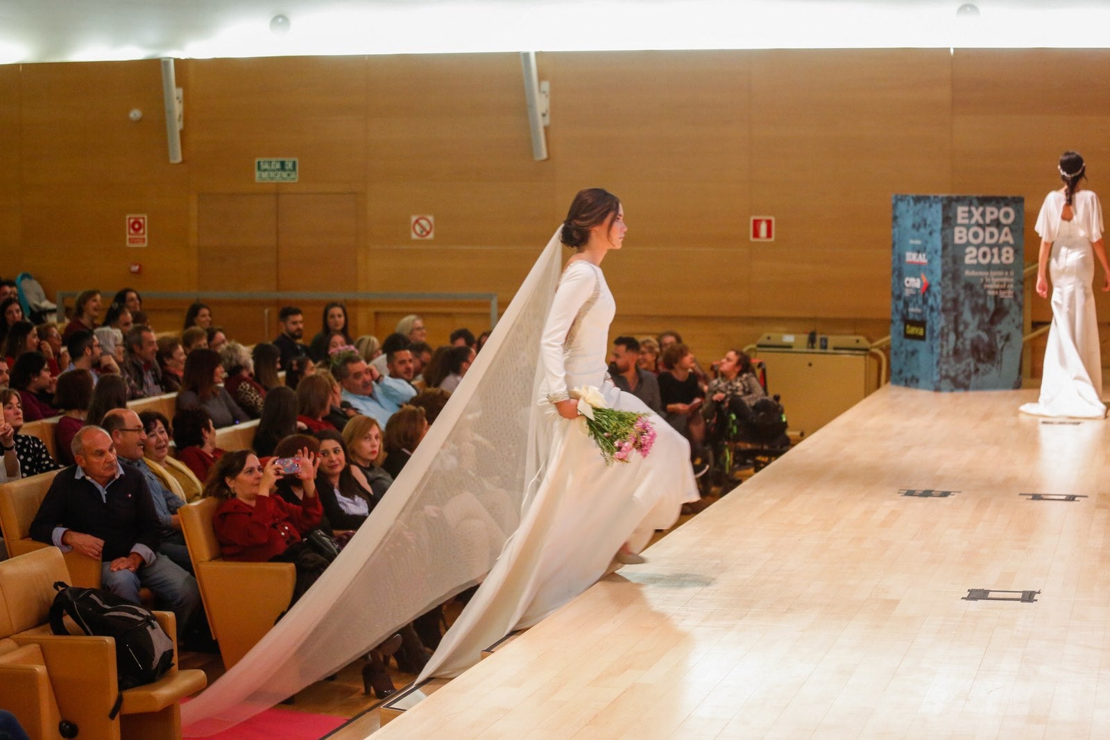 Este fin de semana se celebra Expo Boda, que ayer vivió su gran pasarela de trajes de novia