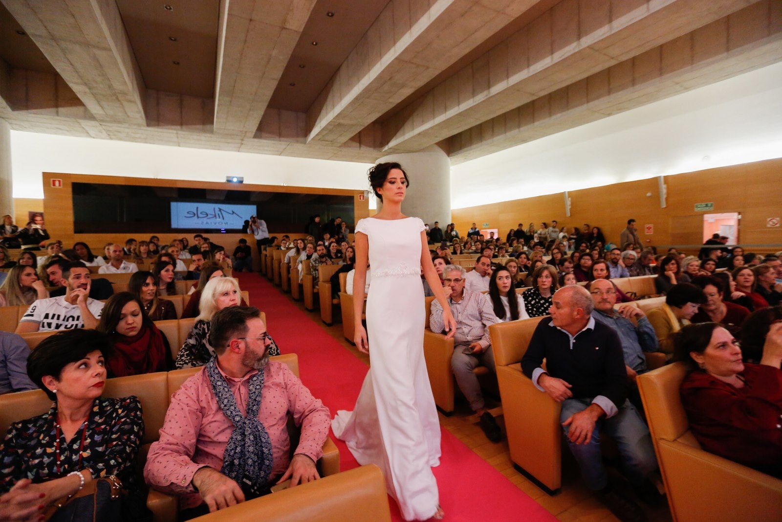 Este fin de semana se celebra Expo Boda, que ayer vivió su gran pasarela de trajes de novia